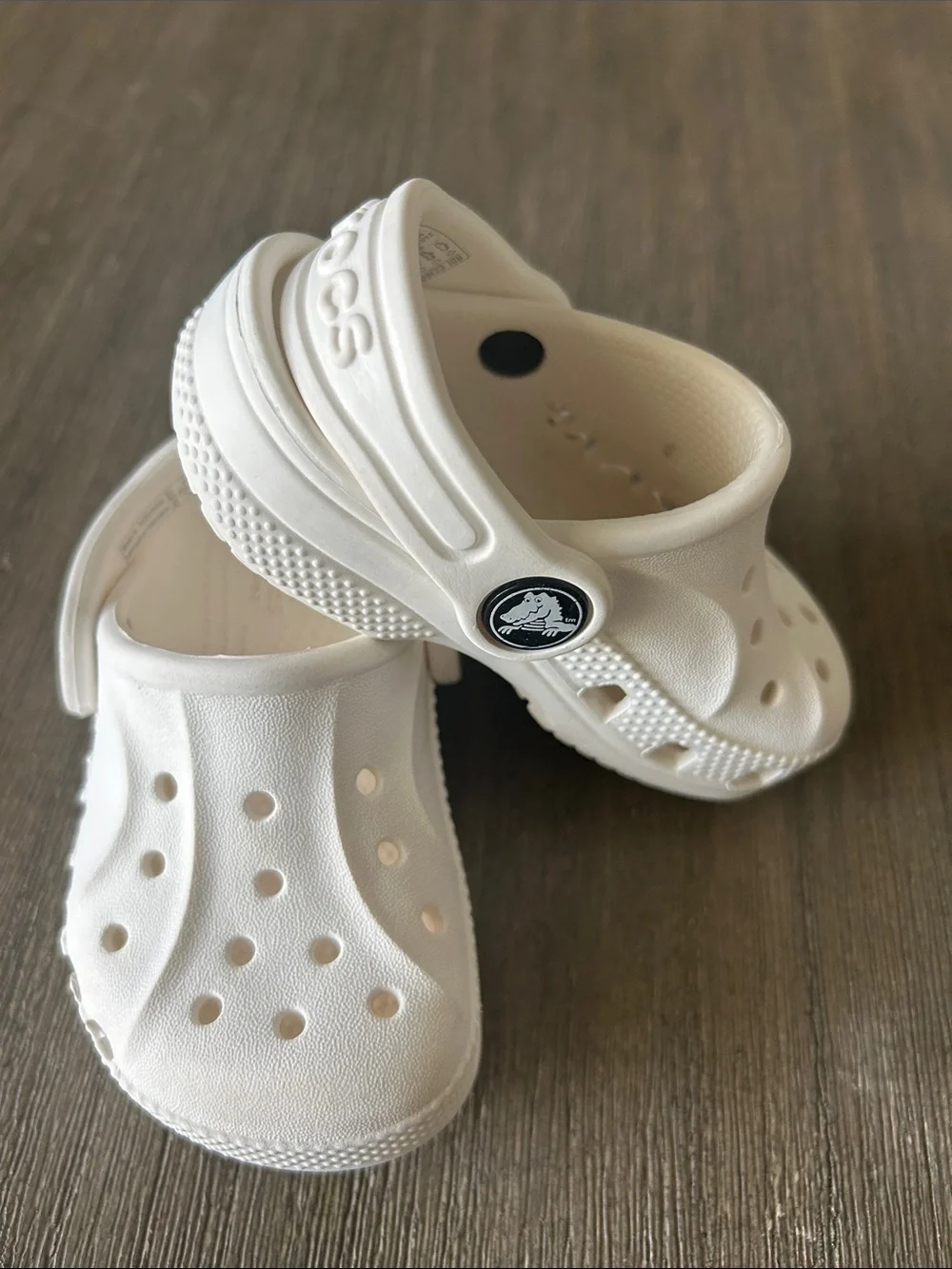 CROCS  Kids Classic Clog Sage White Slip, Like New, Sz. C5.
